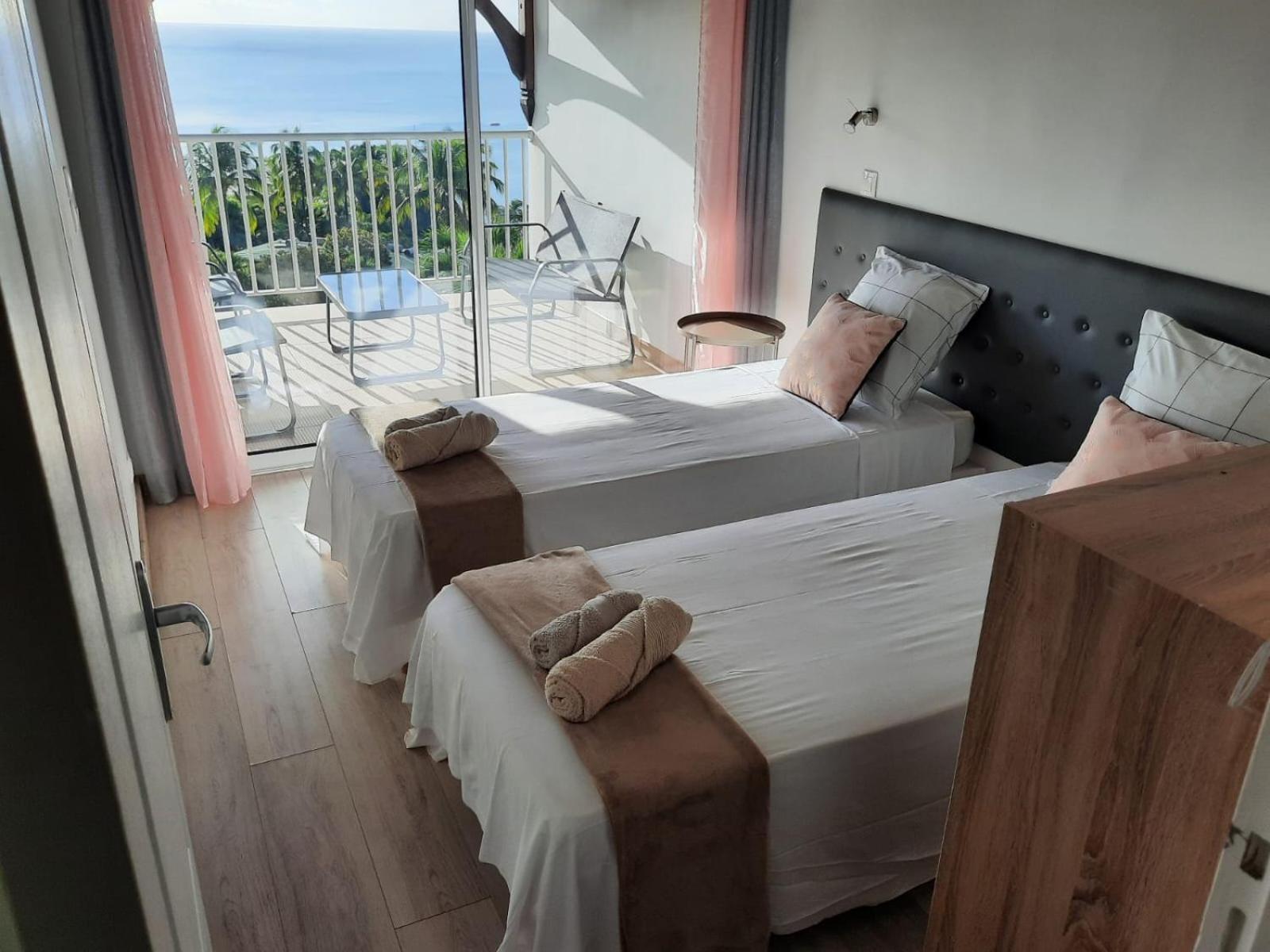 Duplex Rose Porcelaine - Vue Mer- Malendure Bouillante Exterior foto